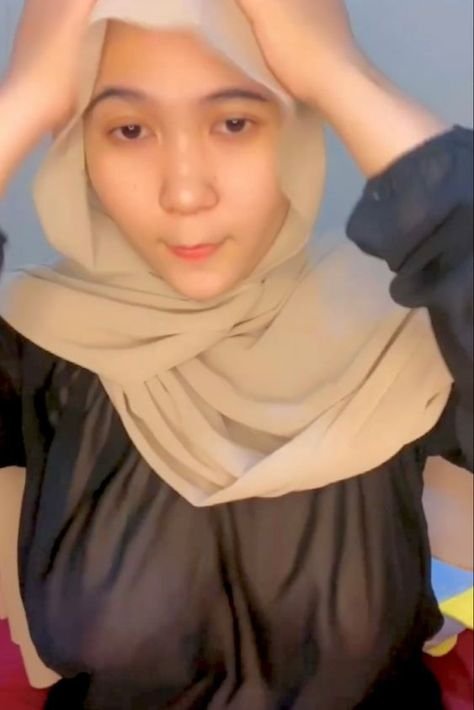 Cerita Porno Gimun dan Tini Serta Ibunya