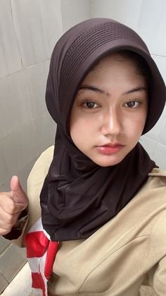 Cerita Porno Ketahuan Masturbasi Di Toilet Sekolah