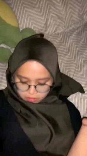 Cerita Porno Melepas Keperawanan Cewek Cakep Begitu Nikmat
