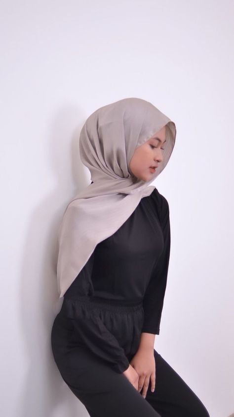 Cerita Porno Ngentot Dengan Anak Kost Berjilbab