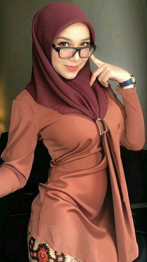 Cerita Porno Ngentot PNS Keturunan Arab