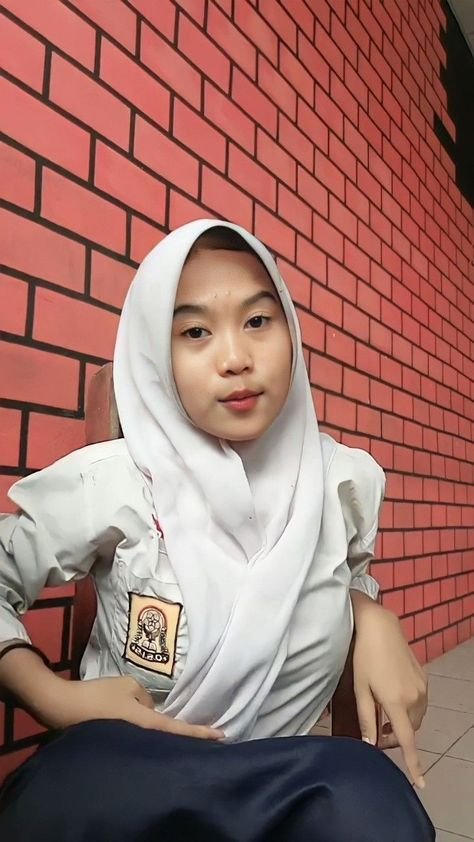 Cerita Porno Pelajar SMP Binal Membuatku Tak Berdaya