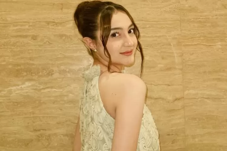 Biodata dan Siapa Amanda Lucson Lengkap Agama