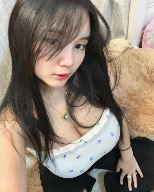 Cerita Sex Pengalamanku di Dunia Malam Sama Sepupu