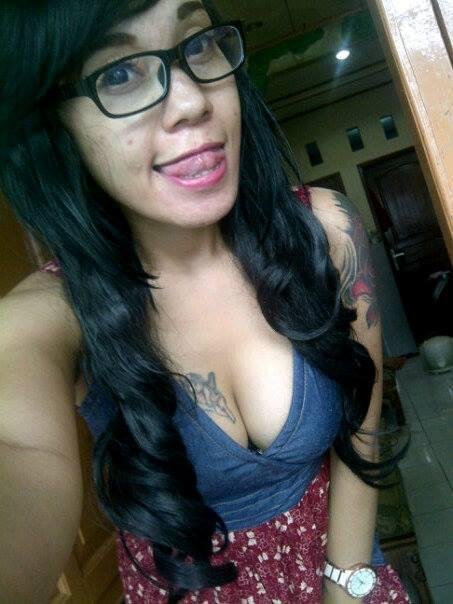 Kisah Sex Nyata Menikmati Tubuh Tante Rina