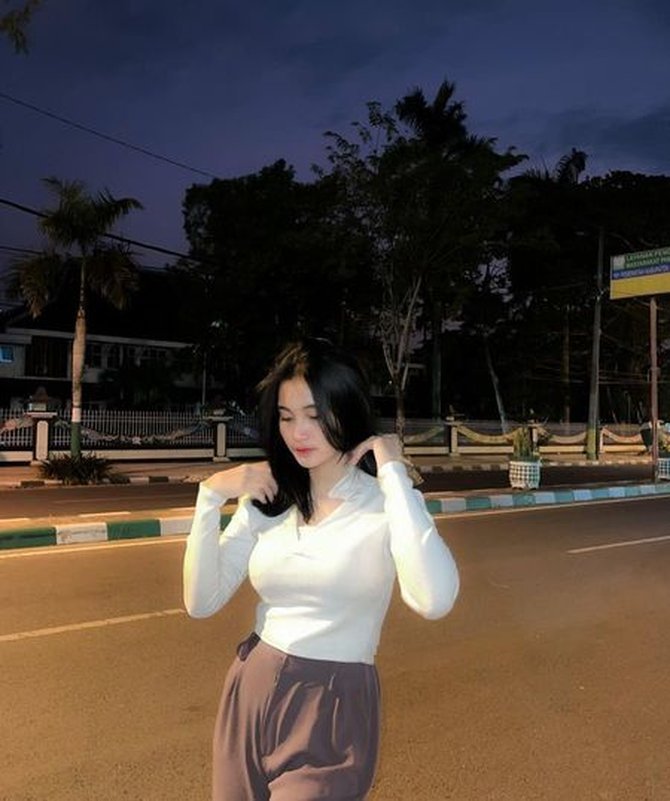 Profil dan Biodata Sherly Madyana Lengkap Agama, Umur, Pacar dan IG