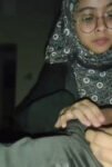 SKANDAL BU GURU Hijab Main Serong