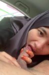 KARINA HIJAB Pacaran Nyepong Di Mobil